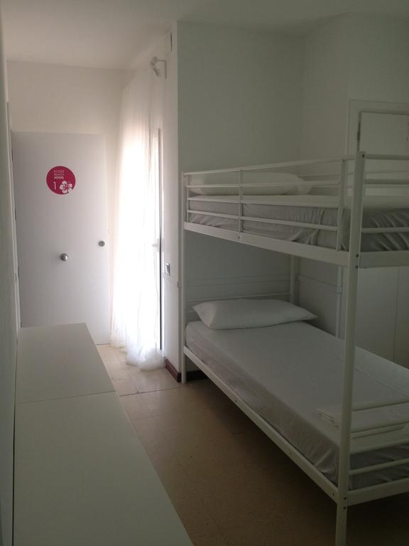 Sitges Beach Hostel Bilik gambar